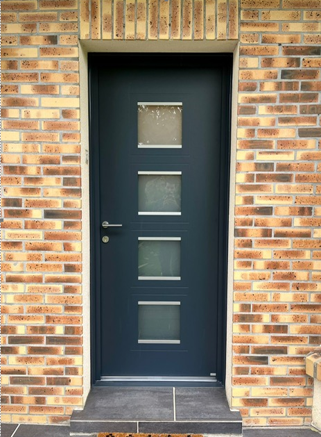 Installation de volets battants en PVC sur-mesure Goderville 76110 en Seine Maritime