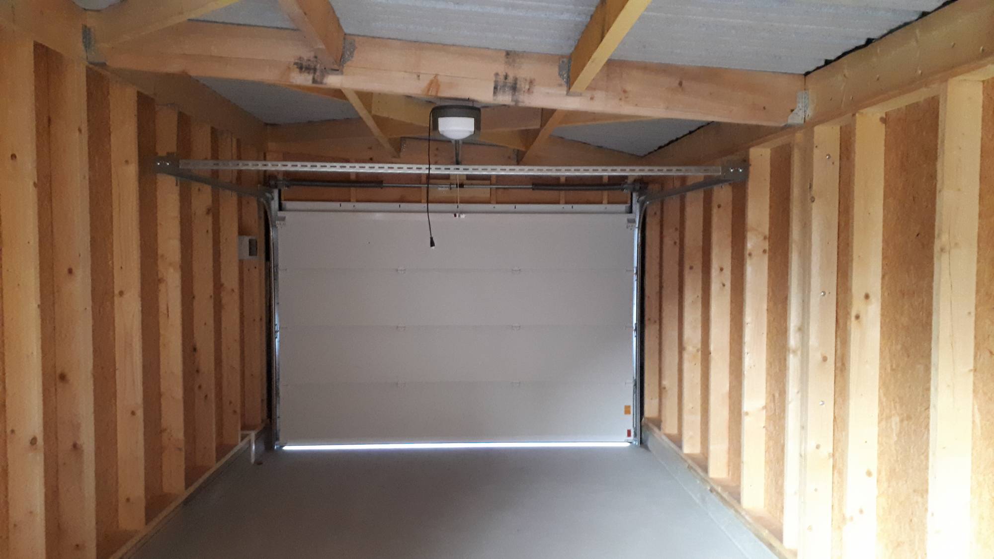 PORTE DE GAGAGE MOTORISEE