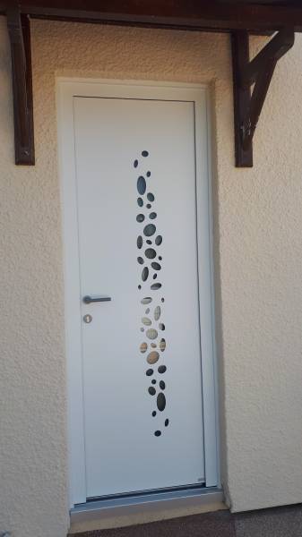 Poser une porte en Aluminium près du Havre