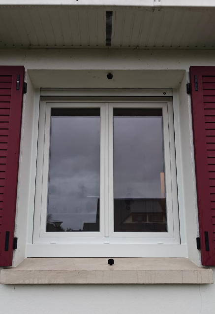 Remplacez vos fenêtres facilement : PVC Oknoplast Gamme 70 en rénovation près de Goderville