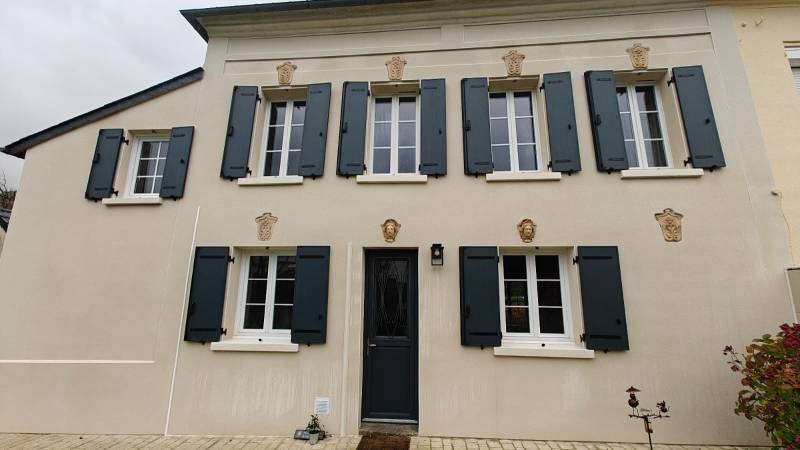 Faire remplacer ses volets battants par des volets battants en aluminium