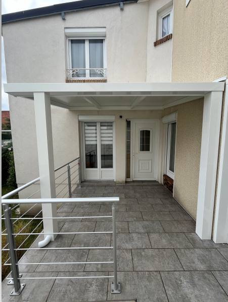 Faire installer une pergola sur ma maison