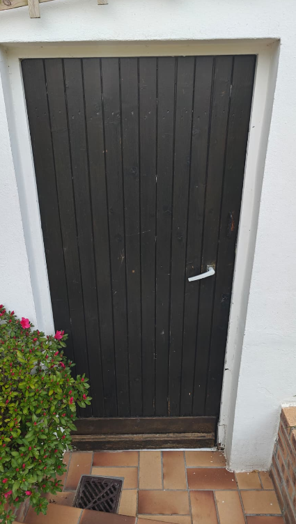 Porte de service en PVC à Montivilliers : dépose et pose par un professionnel