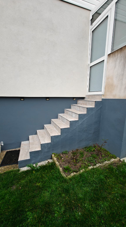 Garde-corps aluminium à barreaudage pour escalier
