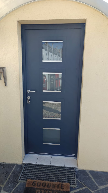 Pose de porte d'entrée aluminium Bel'm modèle Maquis – Dépose totale au Havre