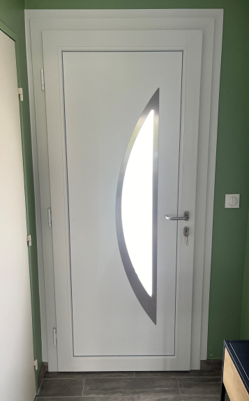Illuminer son entrée avec une porte d'entrée en PVC