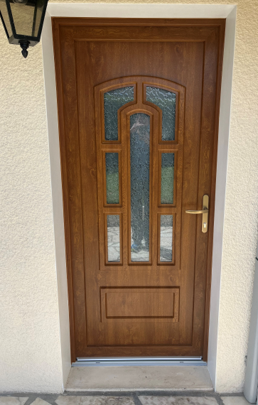 Faire changer sa porte d'entrée sur Rolleville