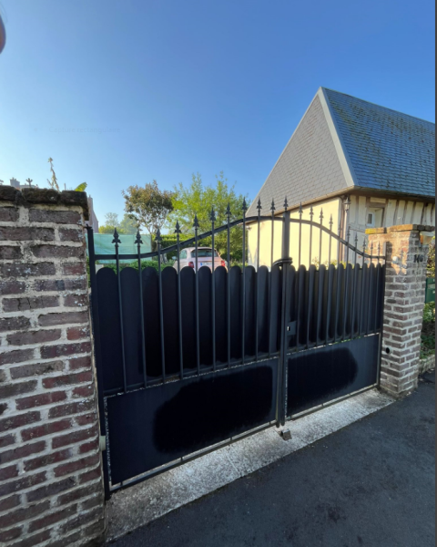 faire remplacer son vieux portail par un portail en aluminium