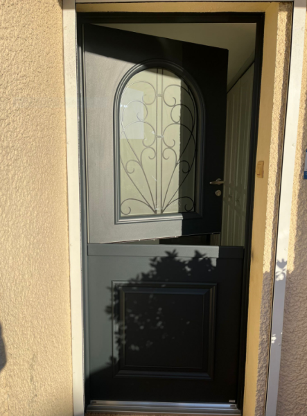 Trouver une porte d'entrée qui s'ouvre au milieu près d'Epouville