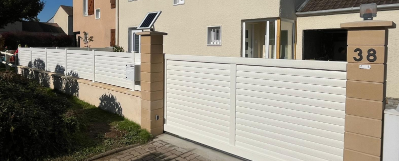 Trouver une entreprise près d'Epouville pour me poser une clôture et un portail en aluminium