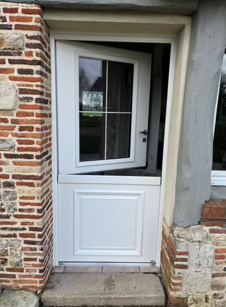 consulter une entreprise sur Epouville pour me changer ma porte d'entrée