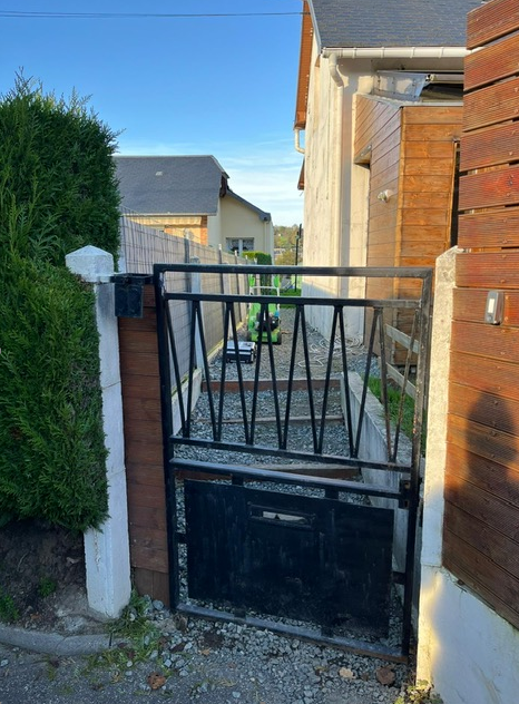 Faire changer son portillon par un installateur près de Montivilliers