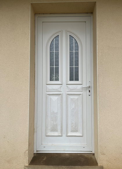 Faire changer sa porte d'entrée par une entreprise sérieuse sur Epouville