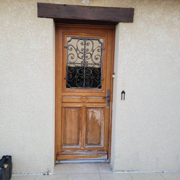 Remplacer sa porte d'entrée près du Havre