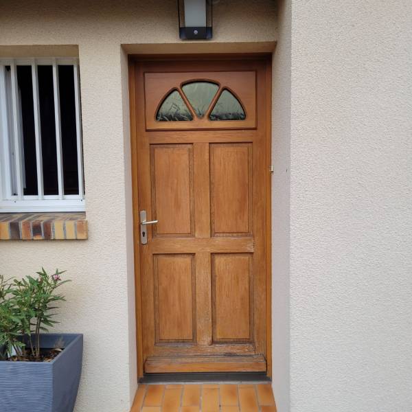 Changer sa vieille porte d'entrée par une porte d'entrée en aluminium