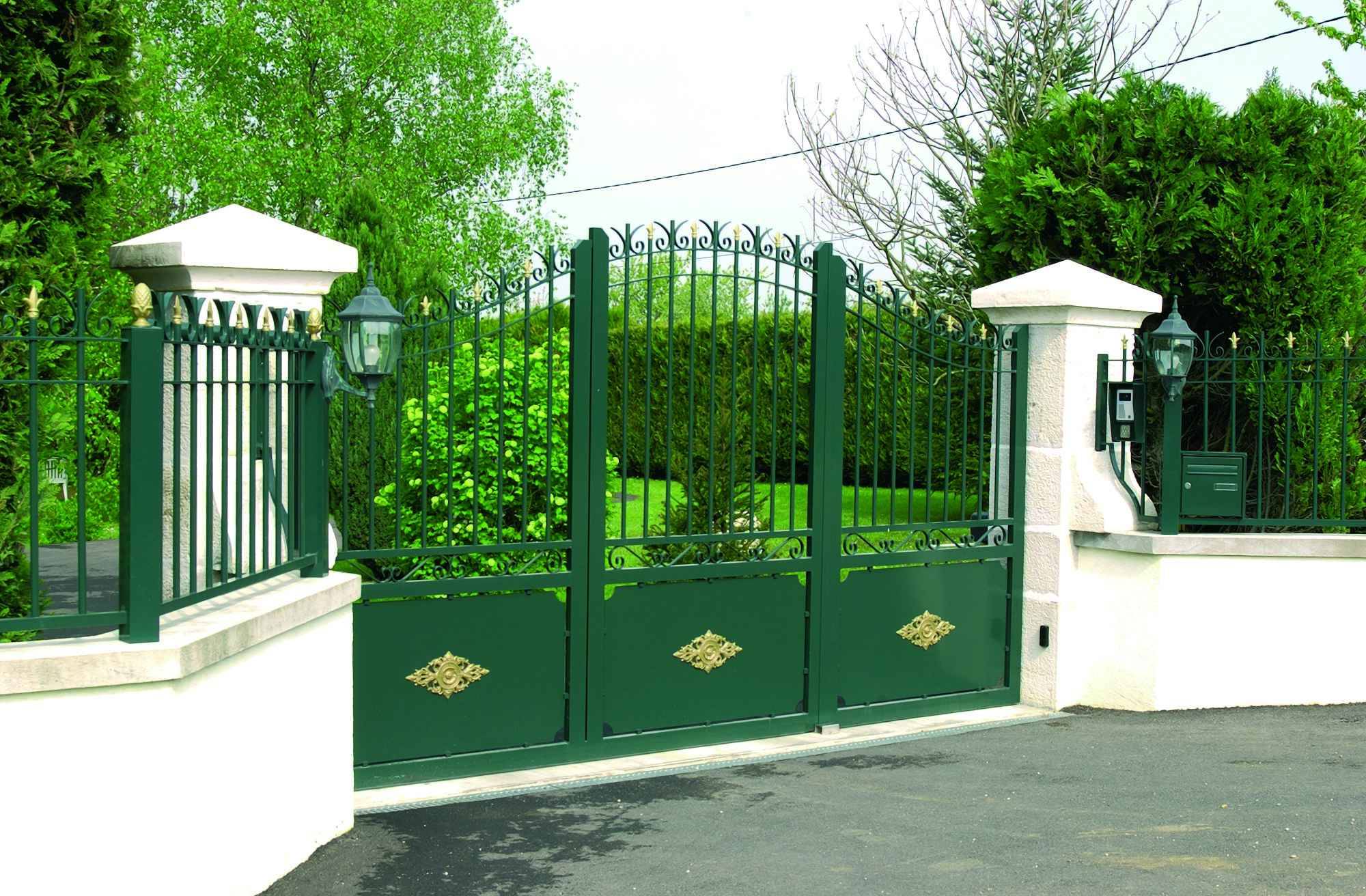 STRUCTURE L'ENSEMBLE AVEC LA PARTIE BASSE PLEINE