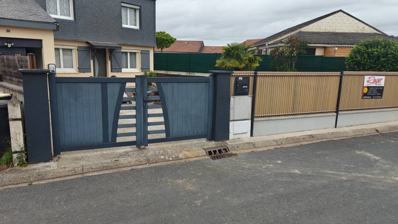 Remplacement d'un portail par un modèle aluminium contemporain Préfalu à Épouville
