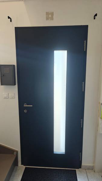 Entreprise spécialisée dans la pose de portes d'entrée en aluminium à Bretteville-du-Grand-Caux